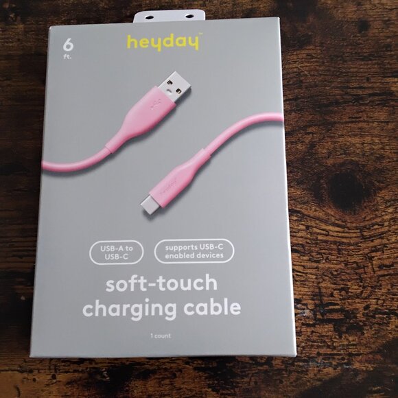 6 ft USB-C Chargers - Picture 1 of 7